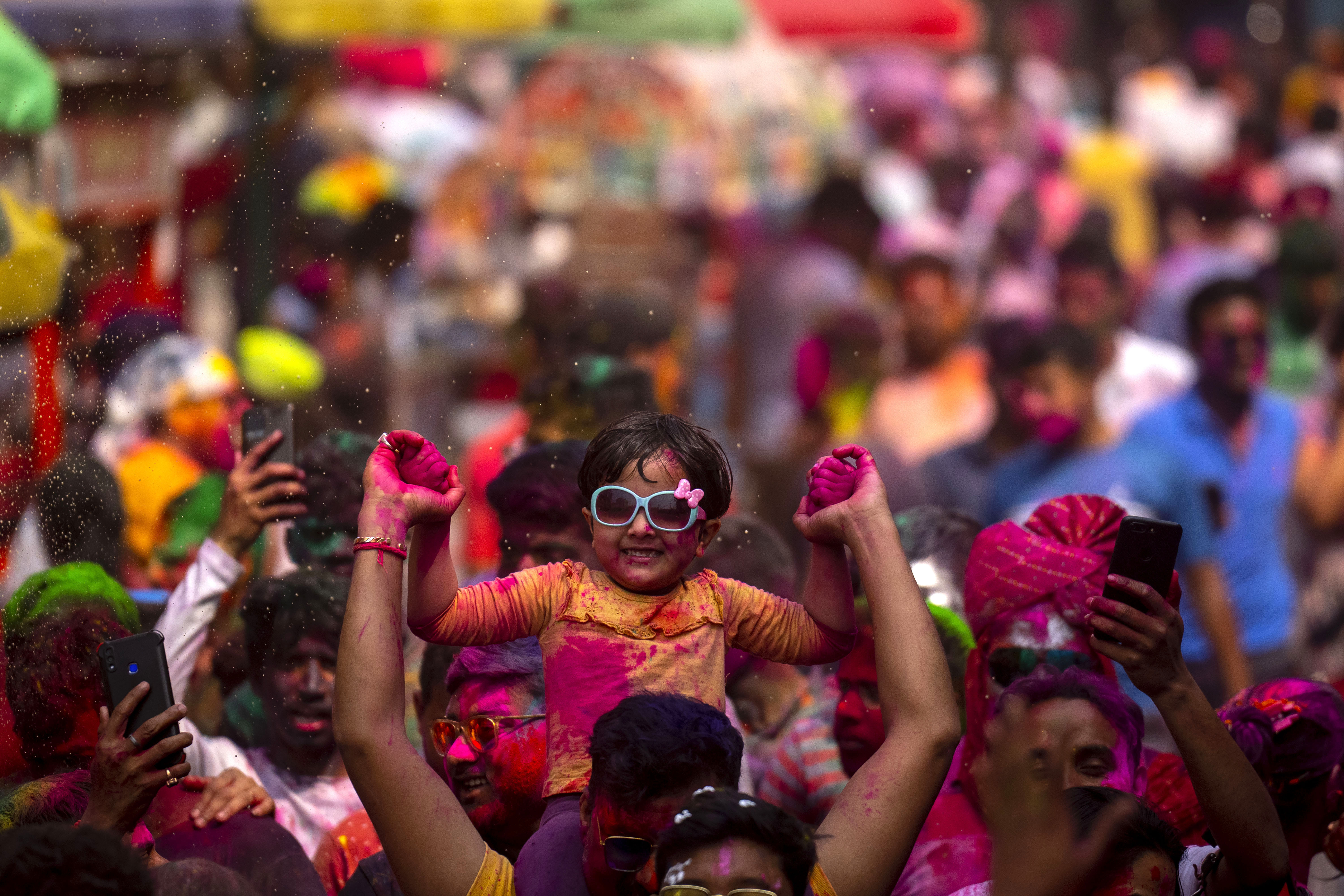 blast vinden er stærk Vedligeholdelse Photos: India celebrates Holi, the festival of colours | Religion News | Al  Jazeera
