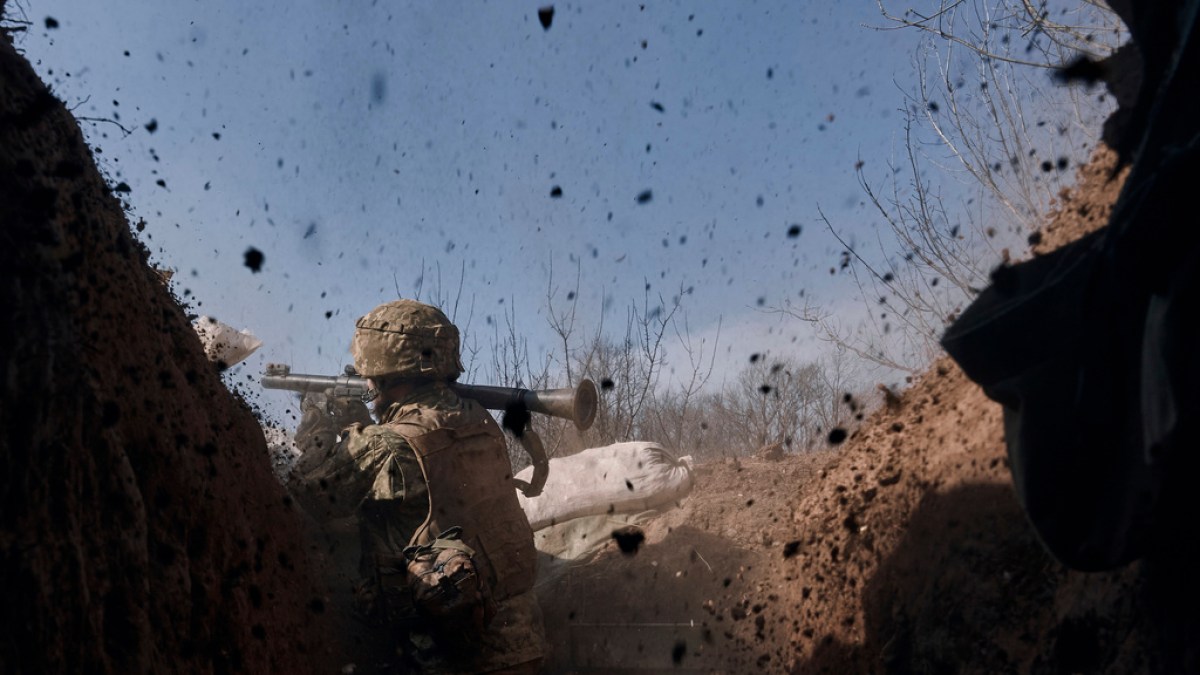 Ukraine ‘managing to stabilise’ situation around Bakhmut | Russia-Ukraine war News