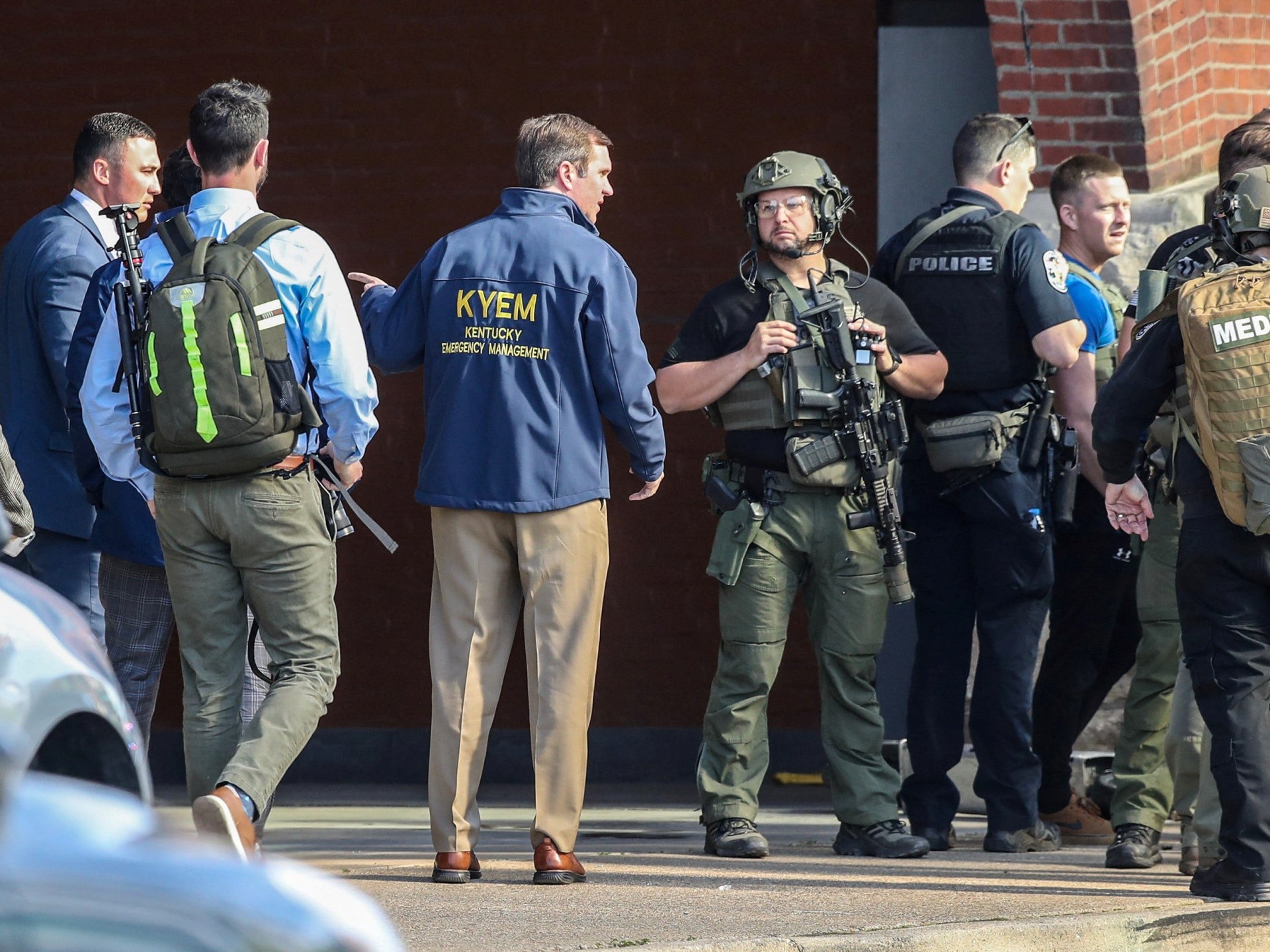 Penembak membunuh lima orang di bank di Louisville, Kentucky: Polisi |  Berita Kekerasan Senjata