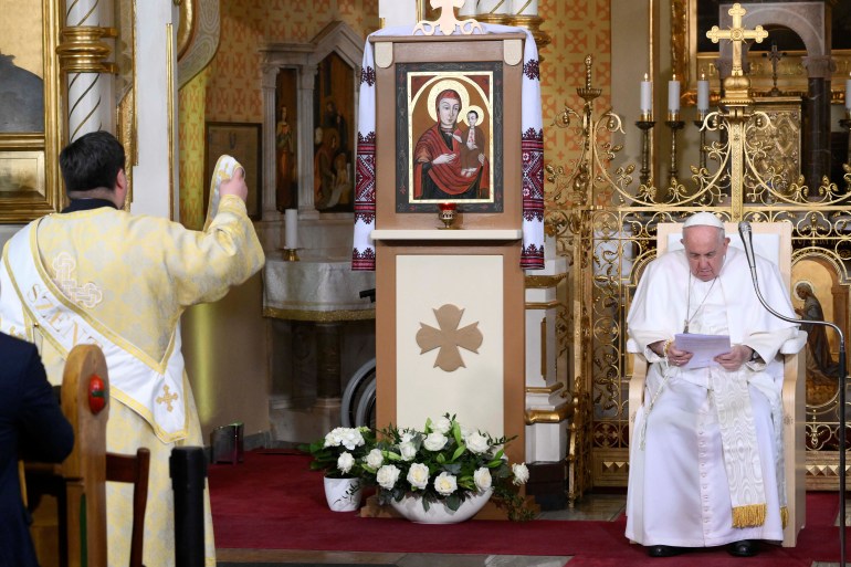 Paus bertemu pengungsi, mendesak Hungaria untuk menunjukkan amal kepada semua |  Berita Agama