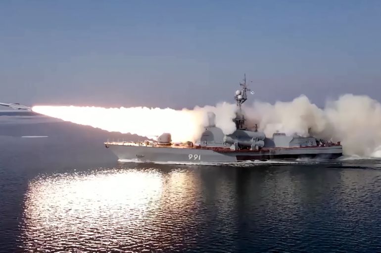 This grab taken from a footage released by the Russian Defence Ministry on March 28, 2023 shows a missile boat of the Pacific Fleet firing a Moskit cruise missile at a mock enemy sea target in the Sea of Japan during military exercises. (Photo by Handout / Russian Defence Ministry / AFP) / RESTRICTED TO EDITORIAL USE - MANDATORY CREDIT "AFP PHOTO / RUSSIAN DEFENCE MINISTRY / HANDOUT" - NO MARKETING NO ADVERTISING CAMPAIGNS - DISTRIBUTED AS A SERVICE TO CLIENTS - RESTRICTED TO EDITORIAL USE - MANDATORY CREDIT "AFP PHOTO / Russian Defence Ministry / handout" - NO MARKETING NO ADVERTISING CAMPAIGNS - DISTRIBUTED AS A SERVICE TO CLIENTS /