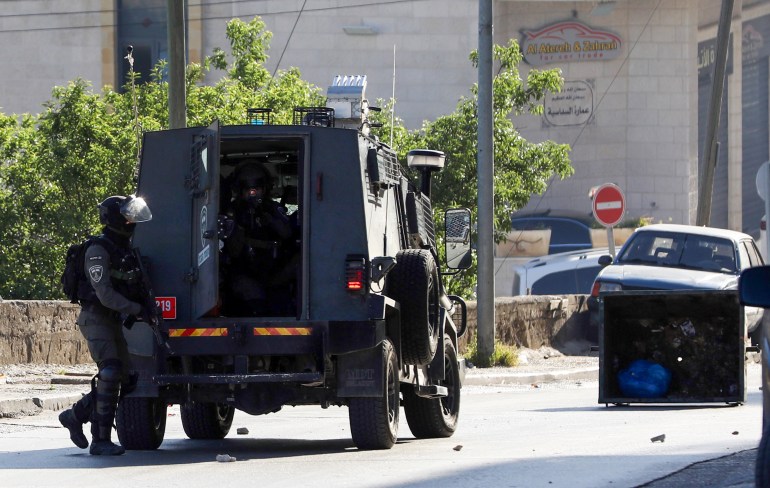 Israel raids Nablus