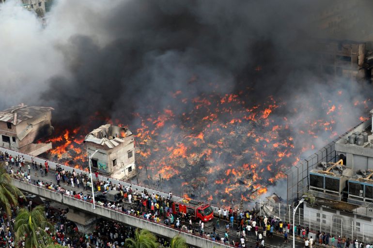 Bangladesh: Massive Fire At Dhaka Clothing Market