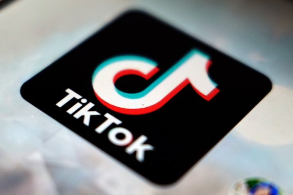 Две технологични групи подкрепиха TikTok в делото му, което иска