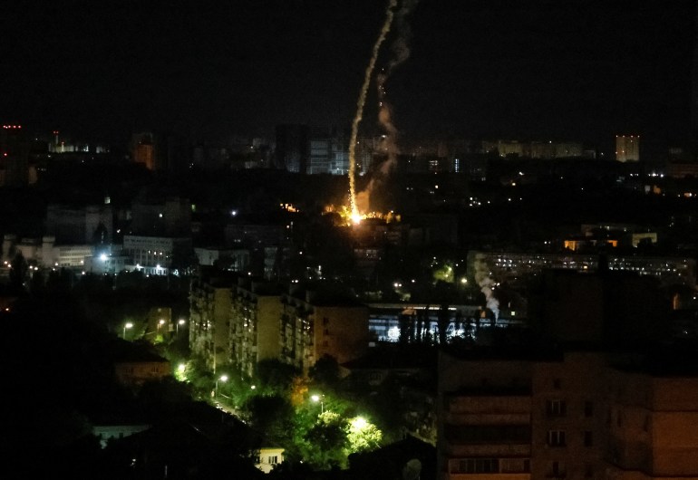 Ukraina memukul mundur rudal Rusia yang ‘luar biasa’, serangan pesawat tak berawak di Kiev |  Berita perang Rusia-Ukraina