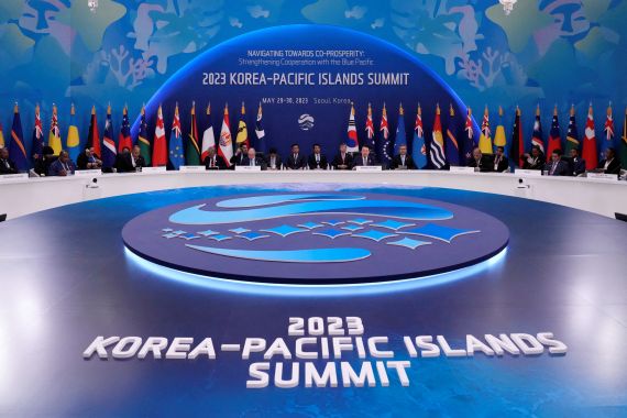 outh Korea and the Pacific Islands Forum leaders and senior officials attend the Korea-Pacific Islands Summit at the former presidential Blue House in Seoul