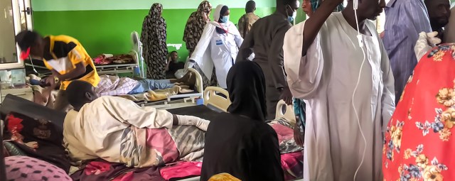 Desperate shortages in Khartoum as Sudan battles intensify