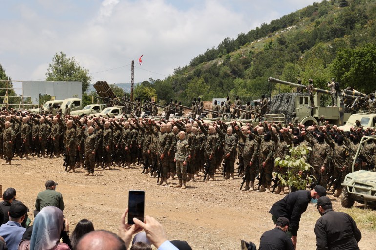 Hizbullah melakukan latihan perang di dekat perbatasan Lebanon dengan Israel |  Berita