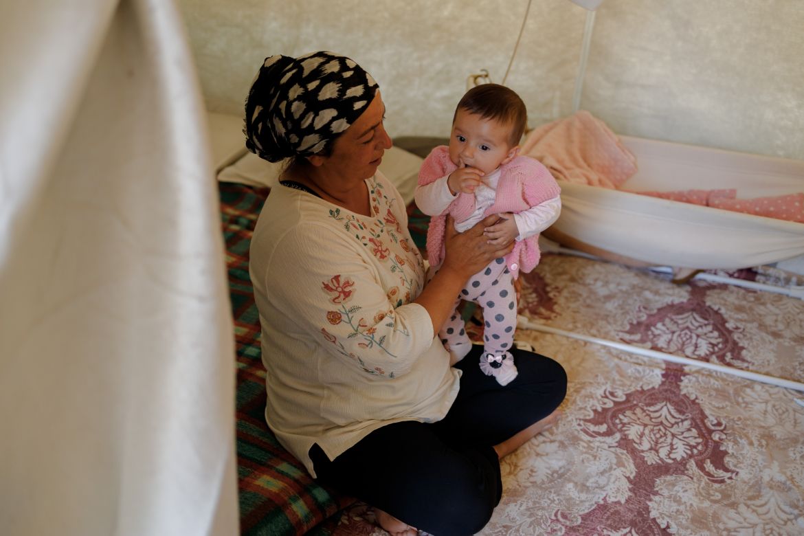 As Turkey is set for the next voting turn in two weeks, people still displaced in tented settlements in the earthquake-stricken areas have spent the longest night of the past two decades.