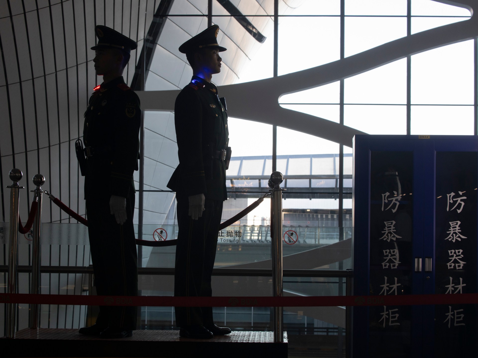 Cina meningkatkan penggunaan ‘larangan keluar’ terhadap kritik pemerintah |  Berita Hak Asasi Manusia