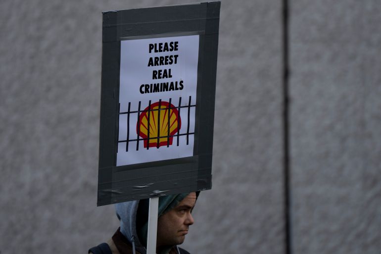 I Paesi Bassi arrestano più di 1.500 attivisti per il clima