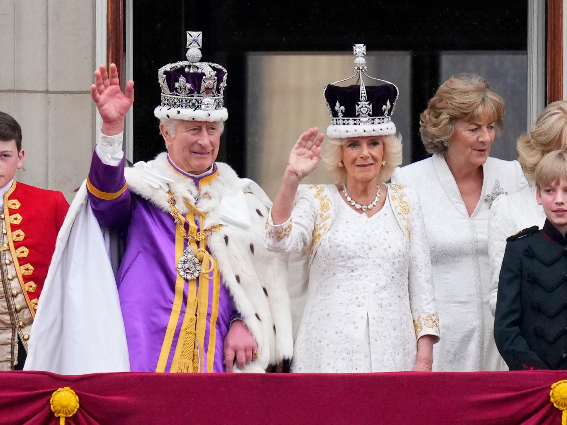 After Queen Elizabeth II, it's Charles and two more kings - Los