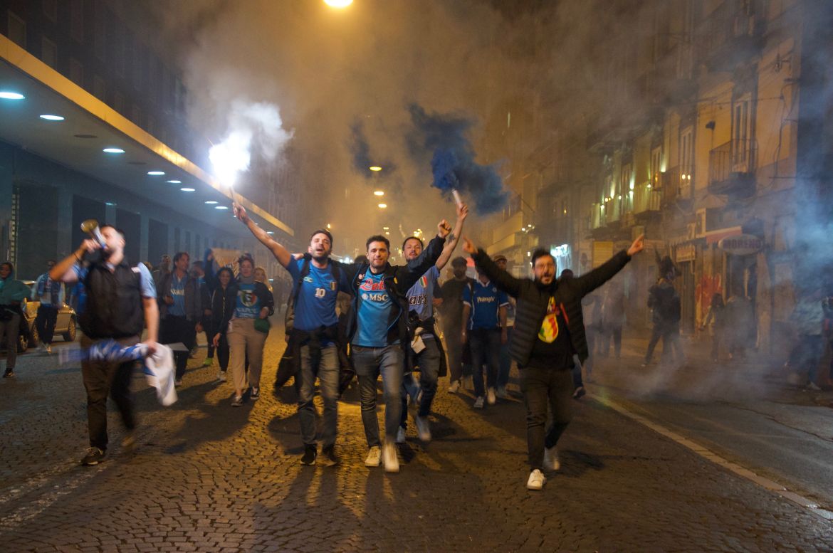 Fever pitch as Napoli on brink of first Serie A title since 1990