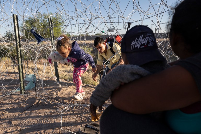 AS mengungkap aturan yang menurut kelompok hak asasi menghalangi akses ke suaka |  Berita Migrasi