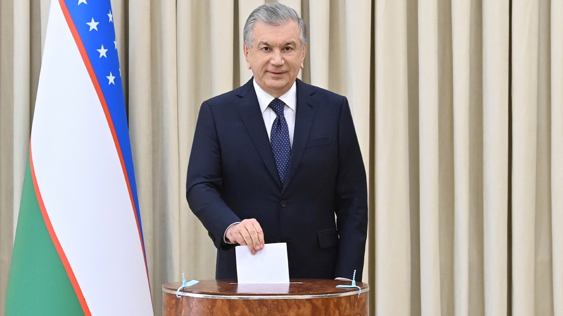 Uzbek mendukung usulan reformasi Presiden Mirziyoyev |  Berita Pemilu