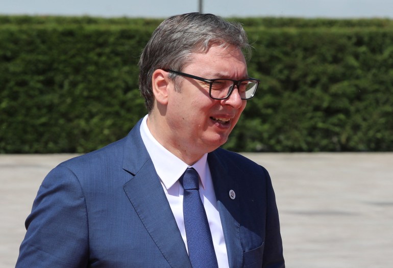 Serbia's President Aleksandar Vucic attends a welcome ceremony during a meeting of the European Political Community at Mimi Castle in Bulboaca, Moldova