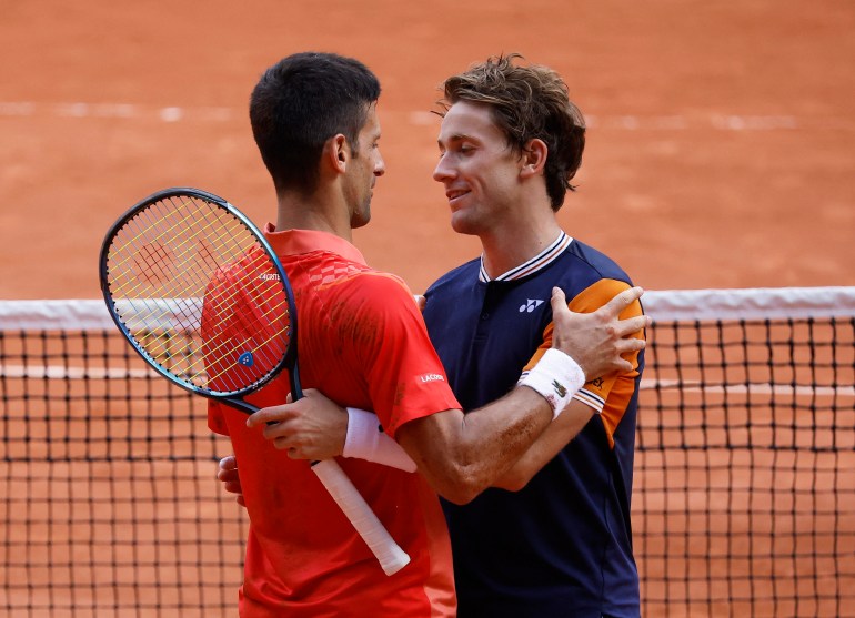 Ruud congratulates Djokovic