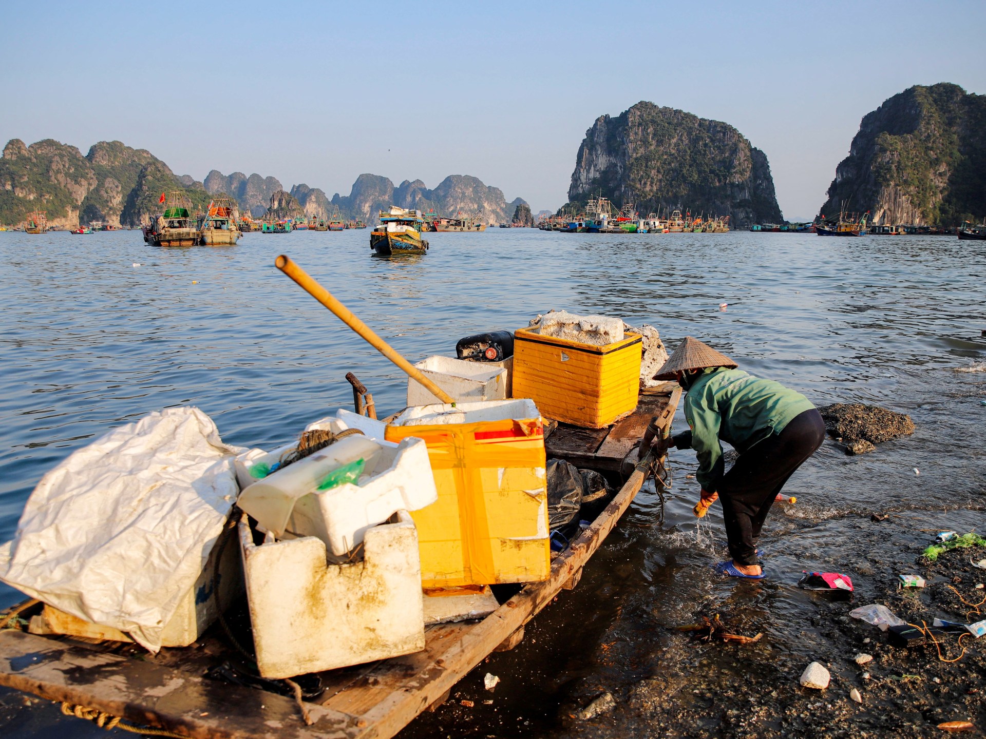Vietnam memerangi penyakit plastik di Ha Long Bay yang indah |  berita lingkungan