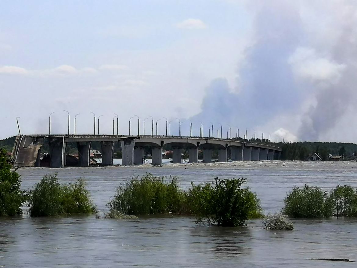Hundreds evacuated after Kakhovka dam blast