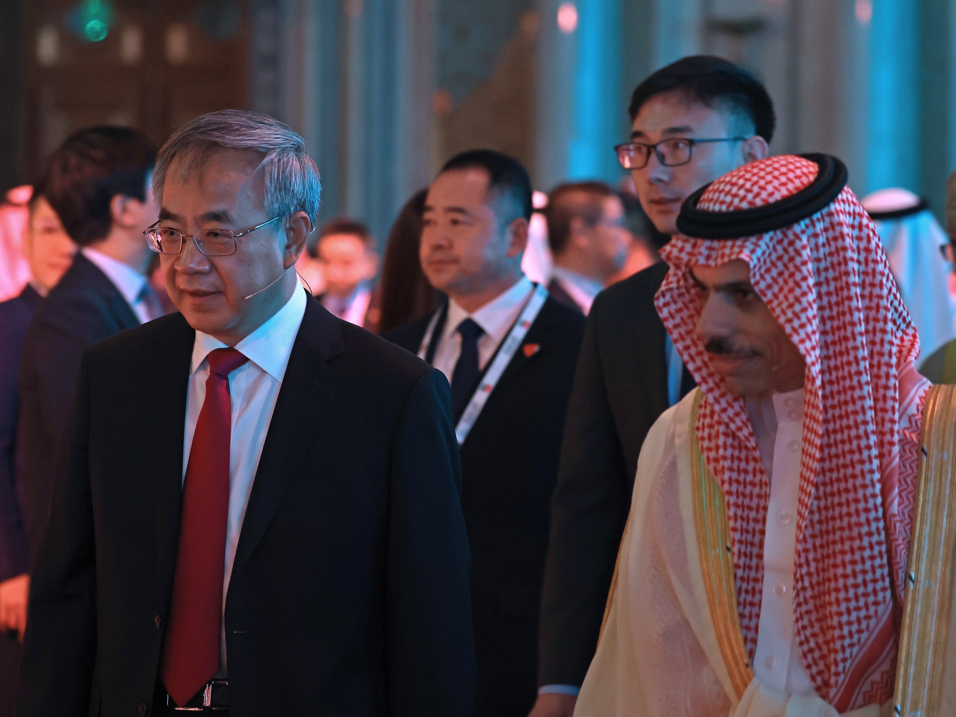 المملكة العربية السعودية توقع صفقة سيارات كهربائية بقيمة 5.6 مليار دولار في إطار تطلعها إلى علاقات أوثق مع الصين  أخبار الأعمال والاقتصاد