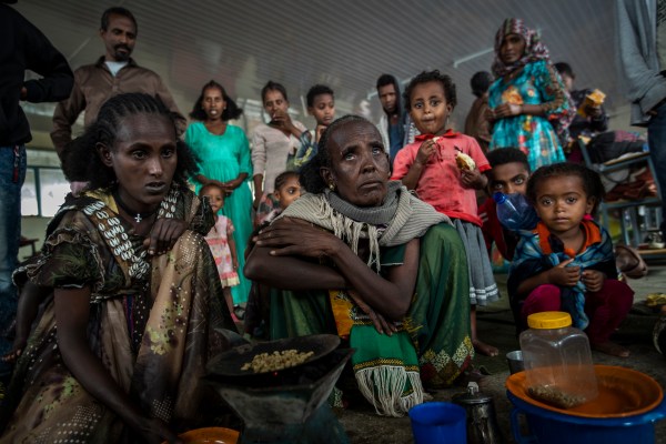 Еритрейските войски „извършиха военни престъпления“ в Етиопия, се казва в доклада на Amnesty