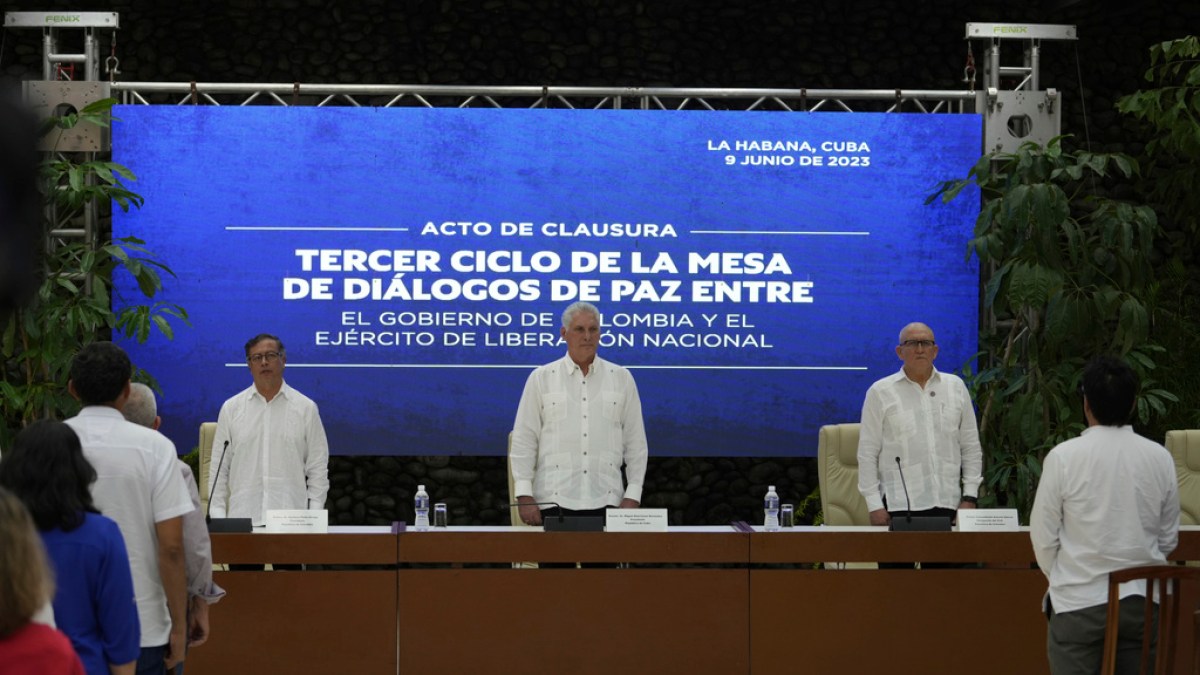 La Colombie et le groupe rebelle ELN signent un accord de cessez-le-feu |  Nouvelles sur les conflits