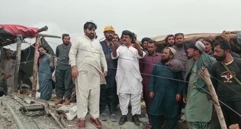 ‘Mati atau hidup’: pria Pakistan terjebak di tambang batu bara sejak 4 Mei |  Berita Pertambangan