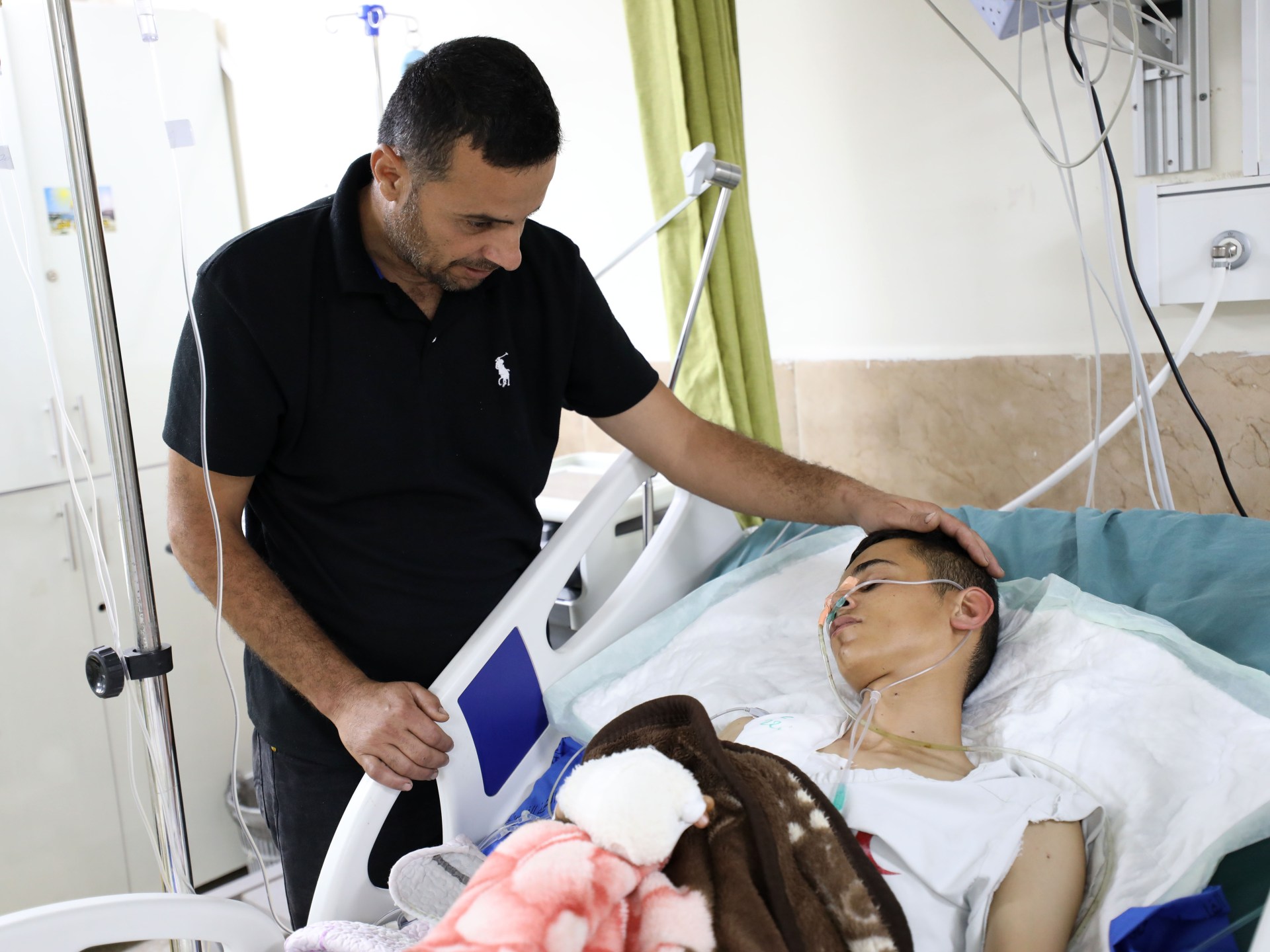 Warga Palestina yang Terluka dalam Serangan Jenin Menghadapi Jalan Panjang Menuju Pemulihan Tepi Barat yang Diduduki