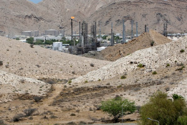 Оман показва как един производител на изкопаеми горива може да се възползва от чистата енергия