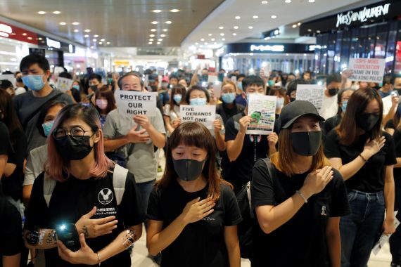 Anti-government protesters sing a protest song "Glory to Hong Kong" during a sit-in at Yoho mall, at Yuen Long MTR station, in Hong Kong, China September 21, 2019