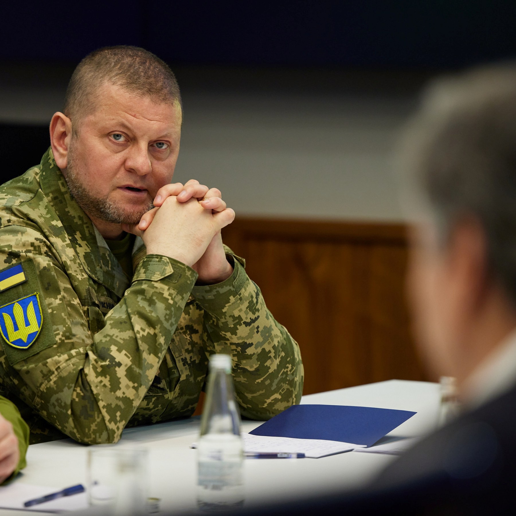 Is Zelenskyy planning to fire Ukraine's popular top army commander? |  Russia-Ukraine war News | Al Jazeera