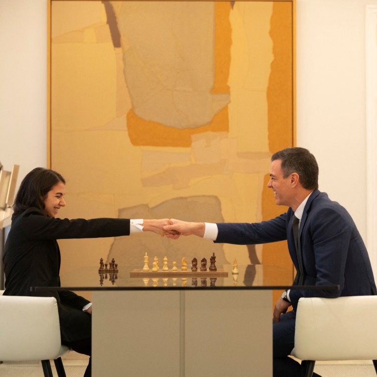 Spanyol memberikan kewarganegaraan kepada pemain catur Iran Sara Khadem, yang dirinya dilarang News