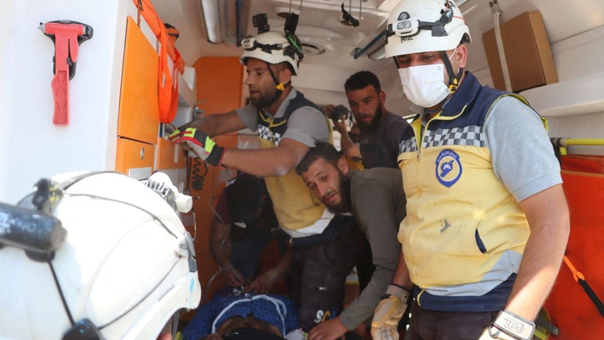 White Helms menuduh serangan rudal Suriah membunuh sukarelawan berita perang Suriah