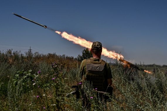 Ukrainian servicemen fire a rocket launch system toward Russian troops near a front line, amid Russia's attack on Ukraine, in Zaporizhzhia region, Ukraine July 13, 2023.