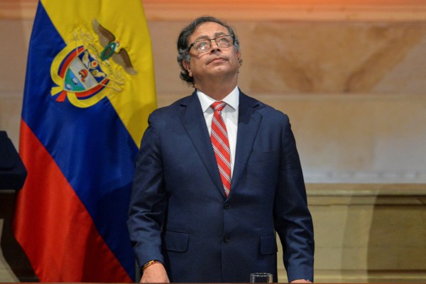 Синът на колумбийския президент е арестуван в разследване за пране на пари