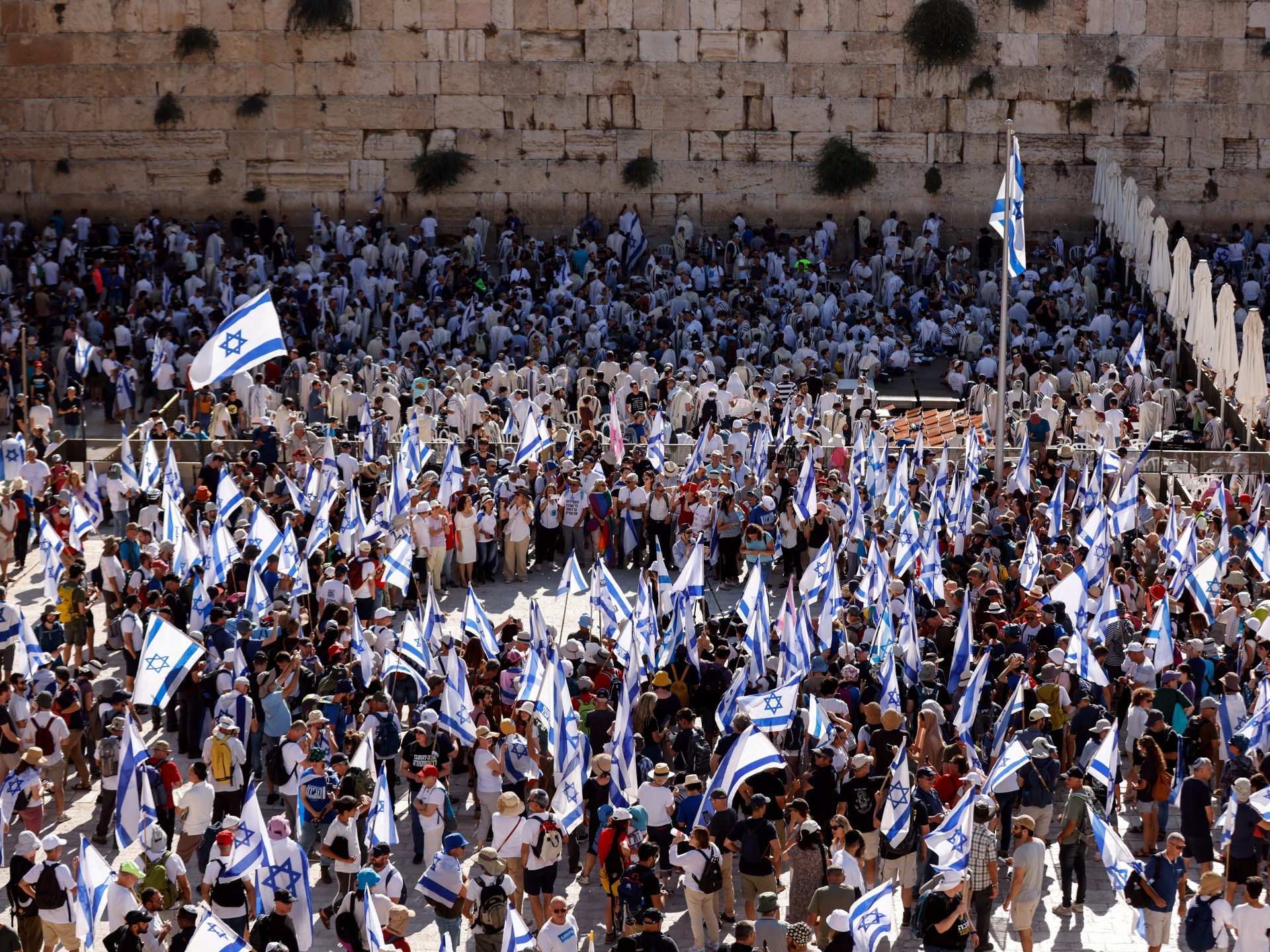 司法改編への投票が近づくにつれて、大規模な群衆がイスラエルで集結しました。 ベンジャミンネタニャフニュース
