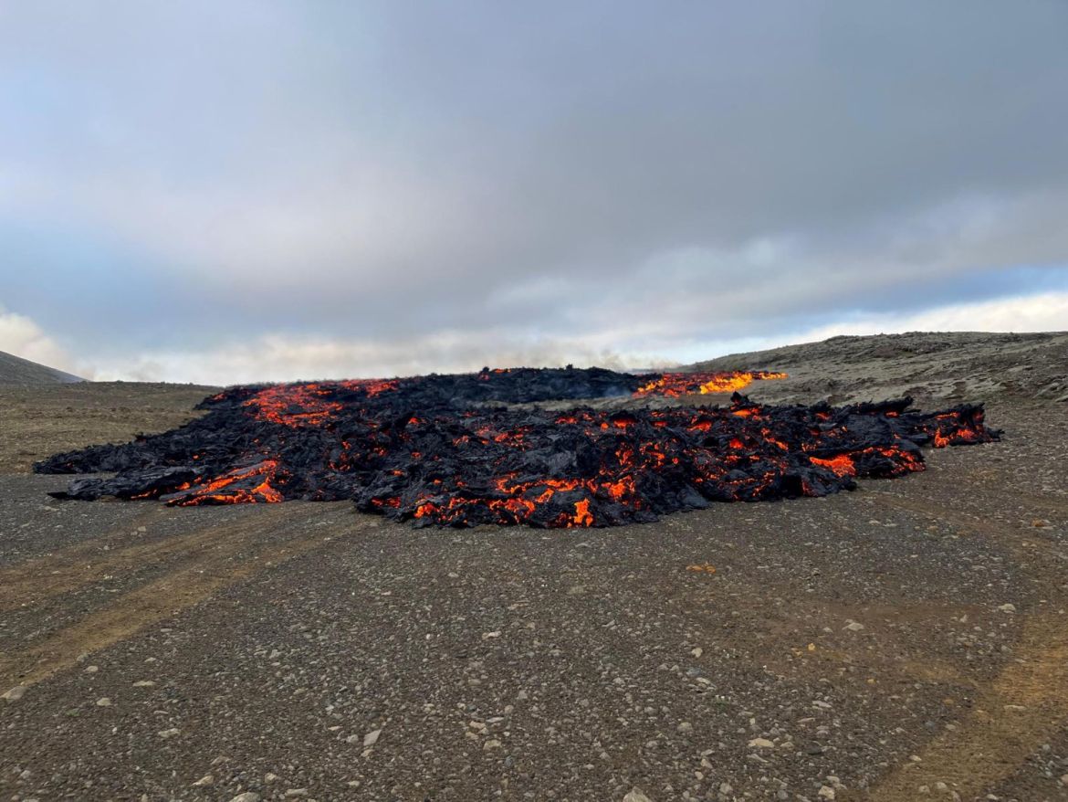 volcanic eruption near Litli Hrutur, south-west of Reykjavik