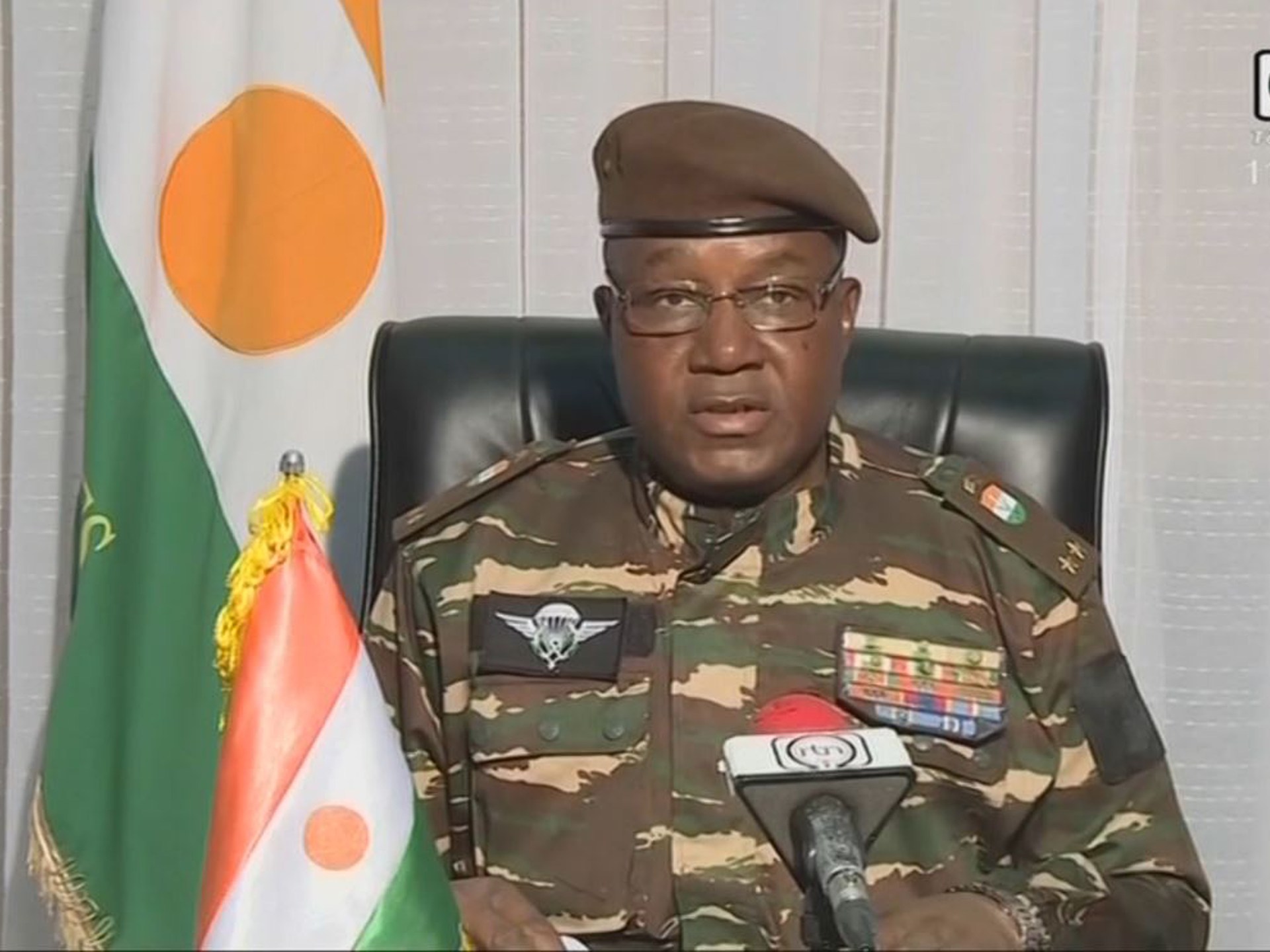 Pemimpin kudeta Niger menentang karena Nigeria memotong kekuasaan, ECOWAS mempertimbangkan tindakan |  Berita