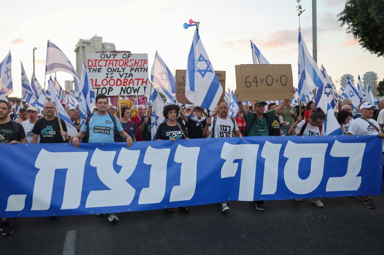 Pengunjuk rasa Israel terus menekan Netanyahu atas pemeriksaan yudisial |  Berita