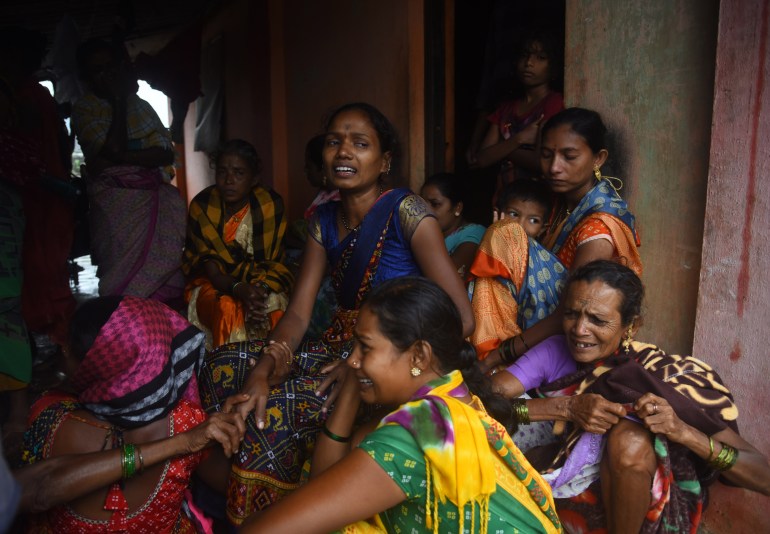 Tim penyelamat menemukan 27 mayat di India longsor, banyak yang masih hilang |  Berita