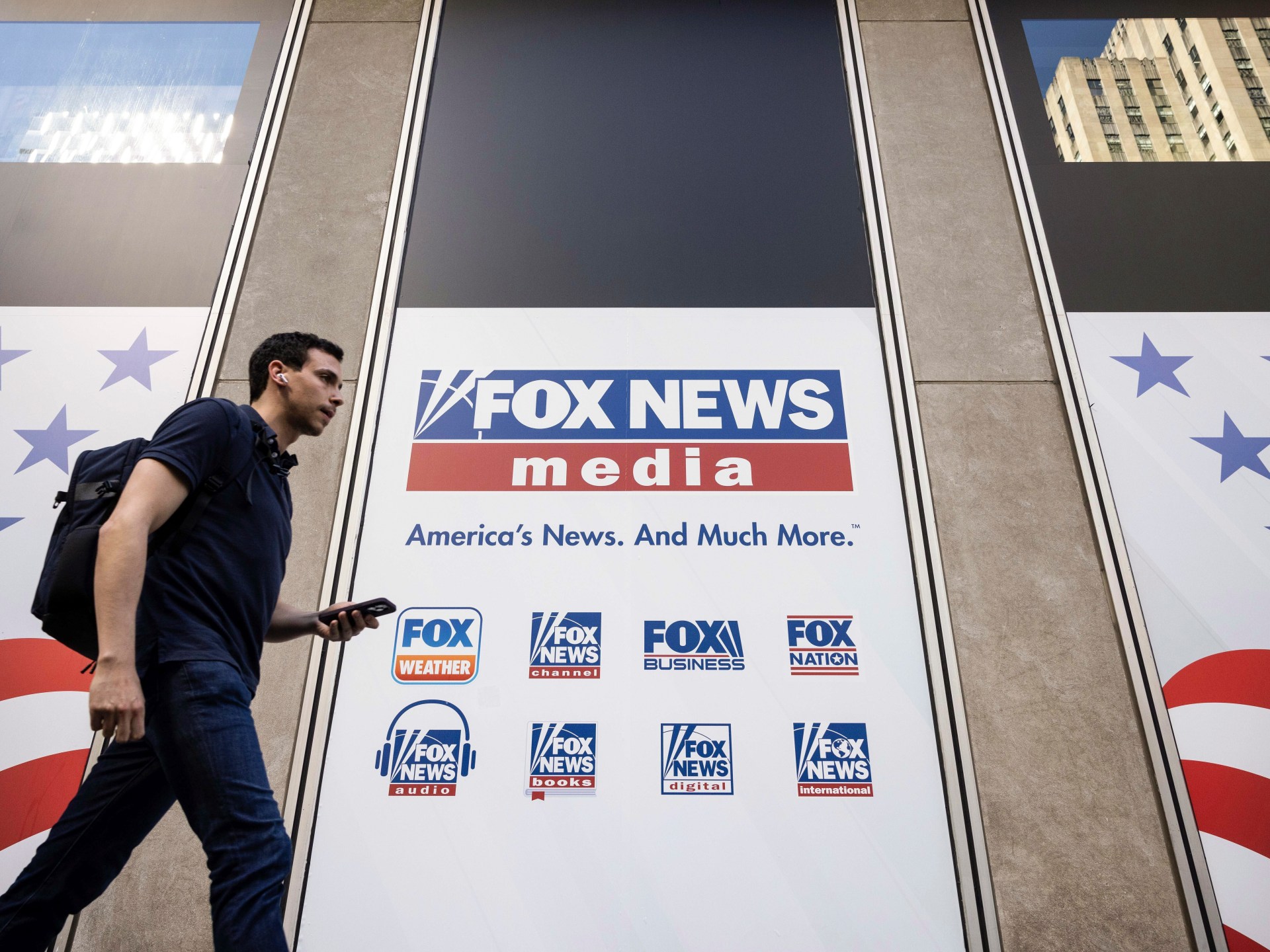 Fox News digugat oleh pria di pusat teori konspirasi 6 Januari |  Berita Howe