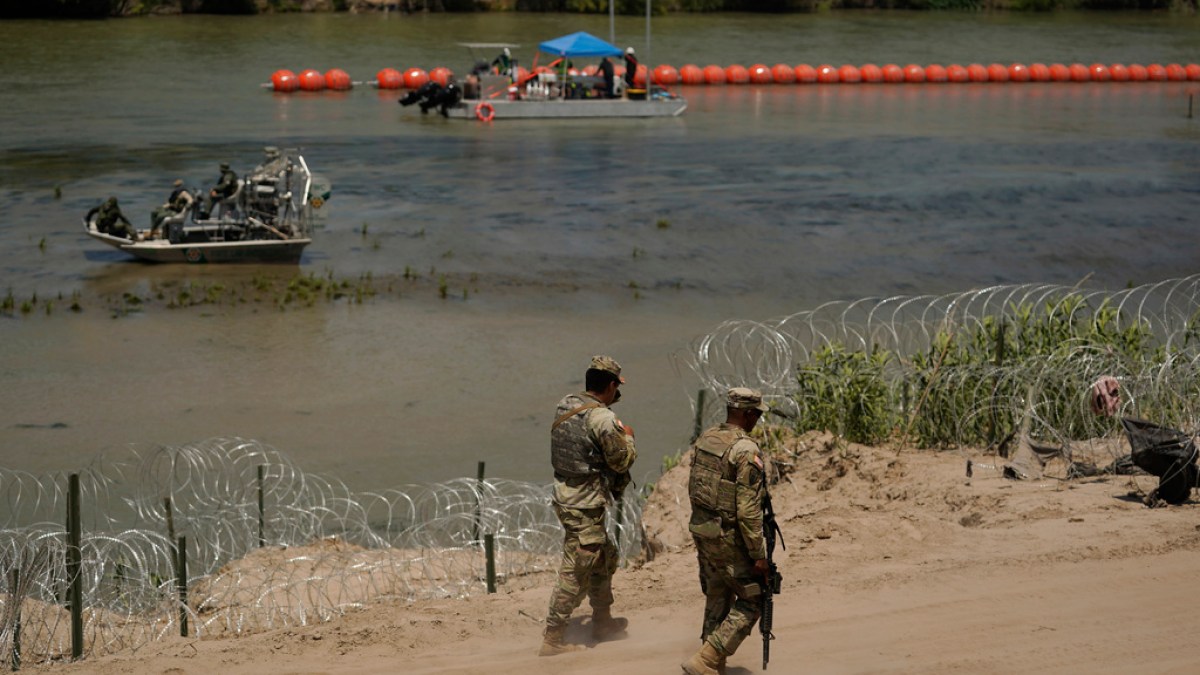 Administrasi Biden memperingatkan Texas tentang penghalang mengambang di perbatasan |  Berita Imigrasi