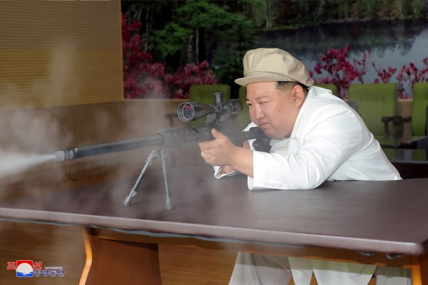 Севернокорейският лидер Ким Чен Ун смени висшия генерал на своята