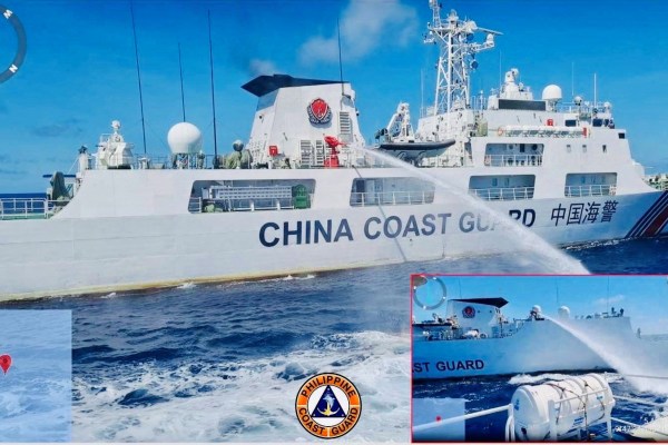 Филипините казват, че Китай е използвал водно оръдие срещу лодка в Южнокитайско море