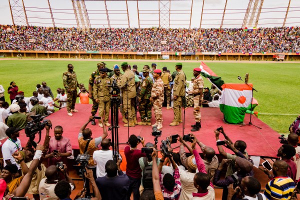 Военните началници на Западна Африка ще обсъдят кризата в Нигер в четвъртък и петък