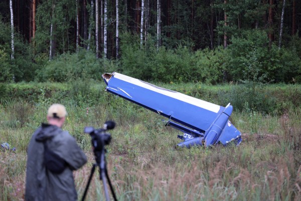 Моделът на изпълнителния самолет Embraer, който се разби в Русия,