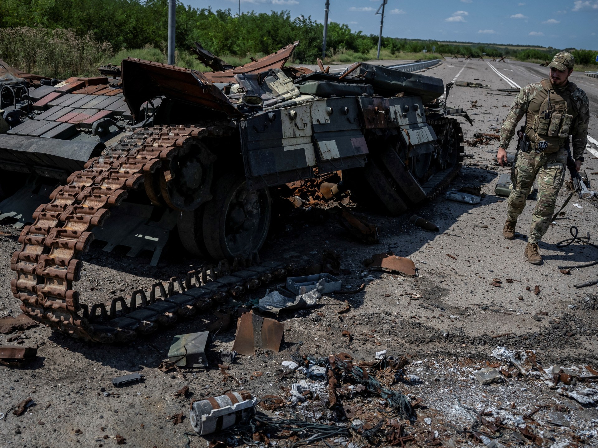 Commander says Ukraine to advance quickly after Russian defence line broken