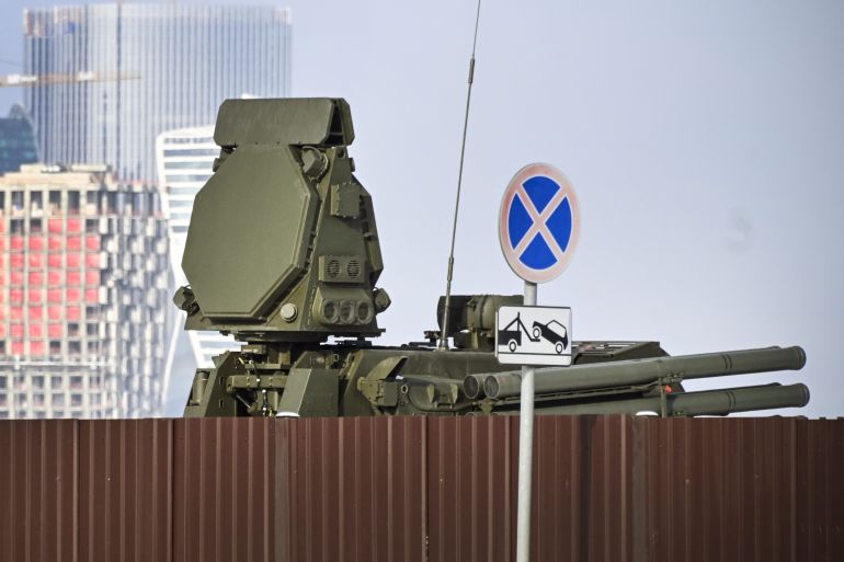 The Pantsyr S-1 self-propelled air defence missile system (NATO name SA-22 Greyhound) is seen at the Vorobyovy Hills observation point above the Luzhniki stadium as Russian President Vladimir Putin is expected to participate in a patriotic concert dedicated to the upcoming Defender of the Fatherland Day there in Moscow on February 22, 2023. (Photo by Alexander NEMENOV / AFP)