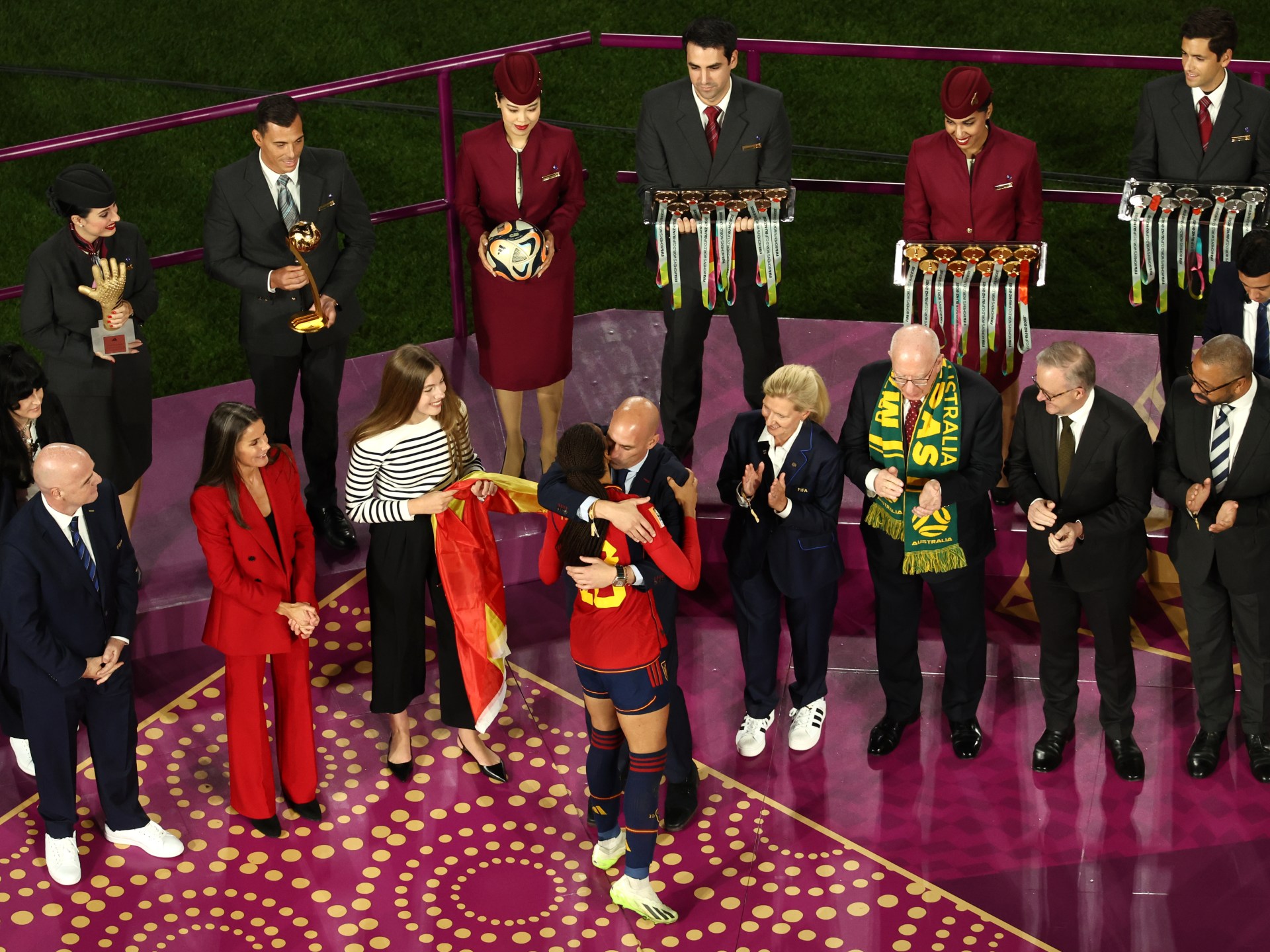 The president of Spanish football is criticized for kissing a player in the women’s team |  Women’s World Cup news