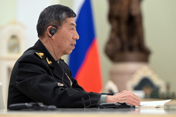 Министърът на отбраната на Китай посещава Русия и Беларус в знак на подкрепа